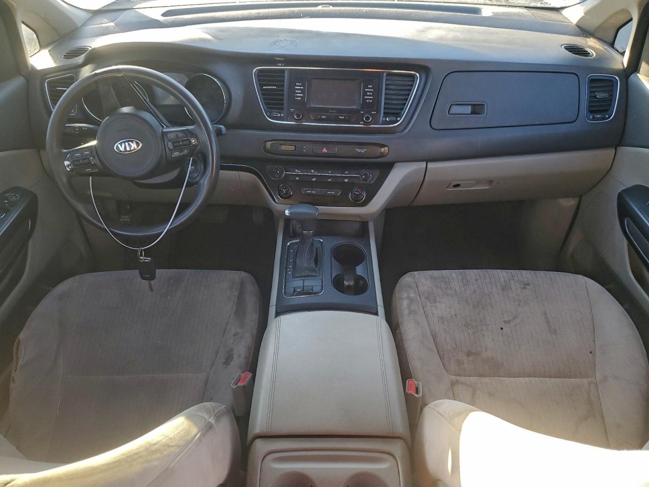 2017 KIA SEDONA L photo 8