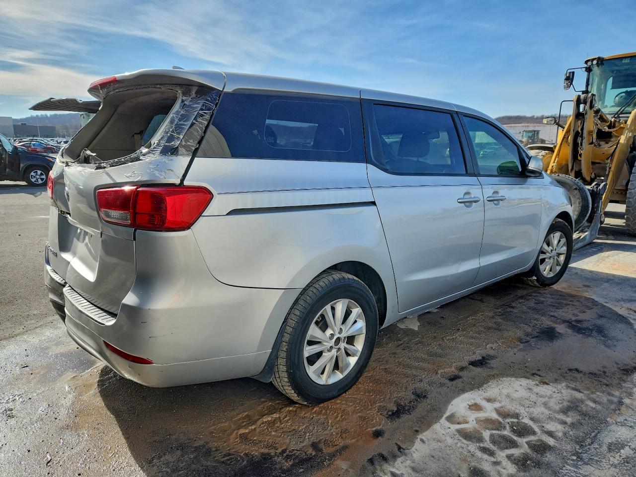 2017 KIA SEDONA L photo 3
