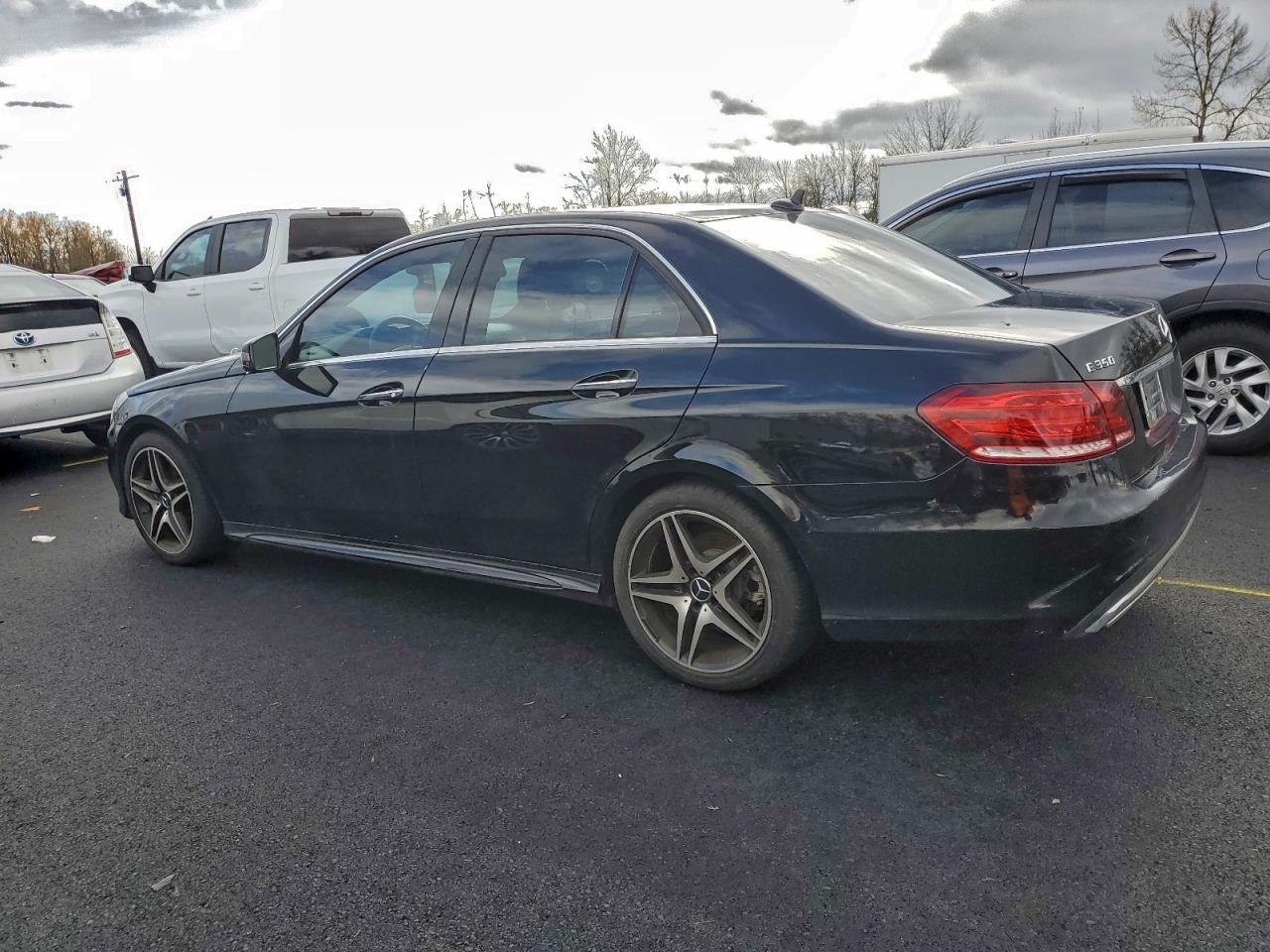 2014 MERCEDES-BENZ E 350 4MATIC photo 2