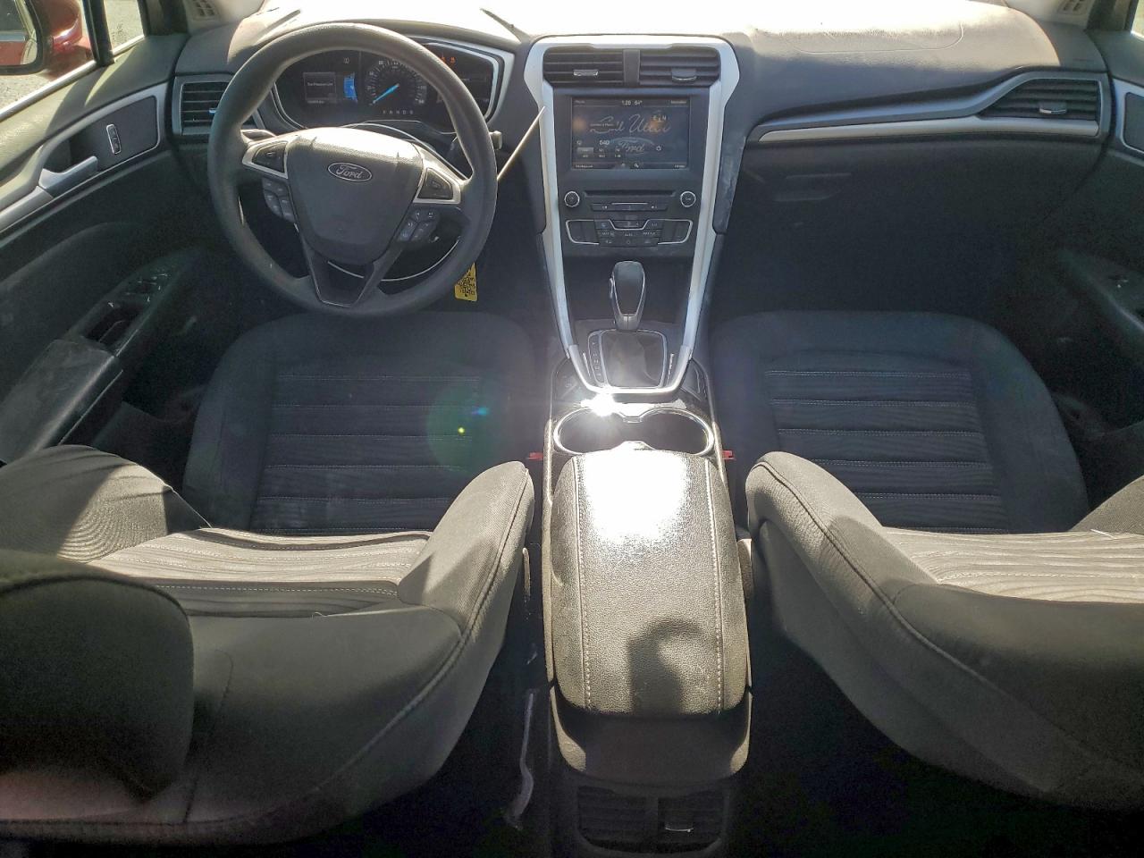 2016 FORD FUSION SE photo 8
