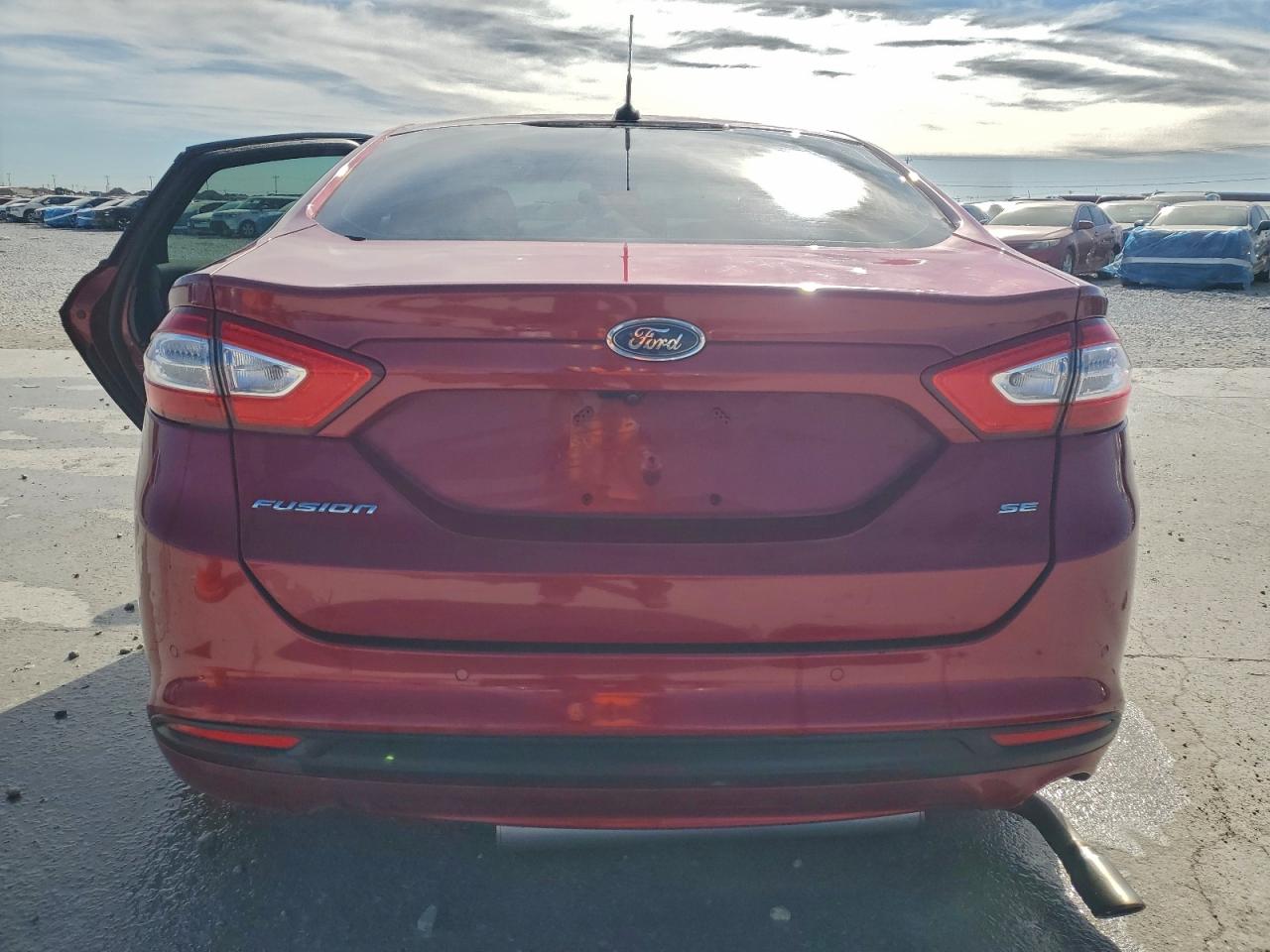 2016 FORD FUSION SE photo 6