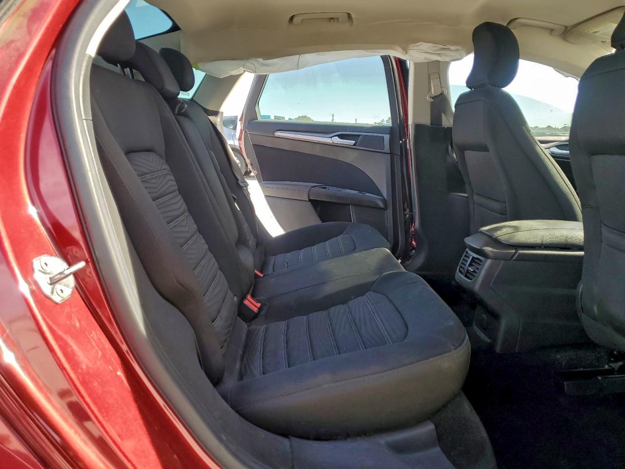 2016 FORD FUSION SE photo 10