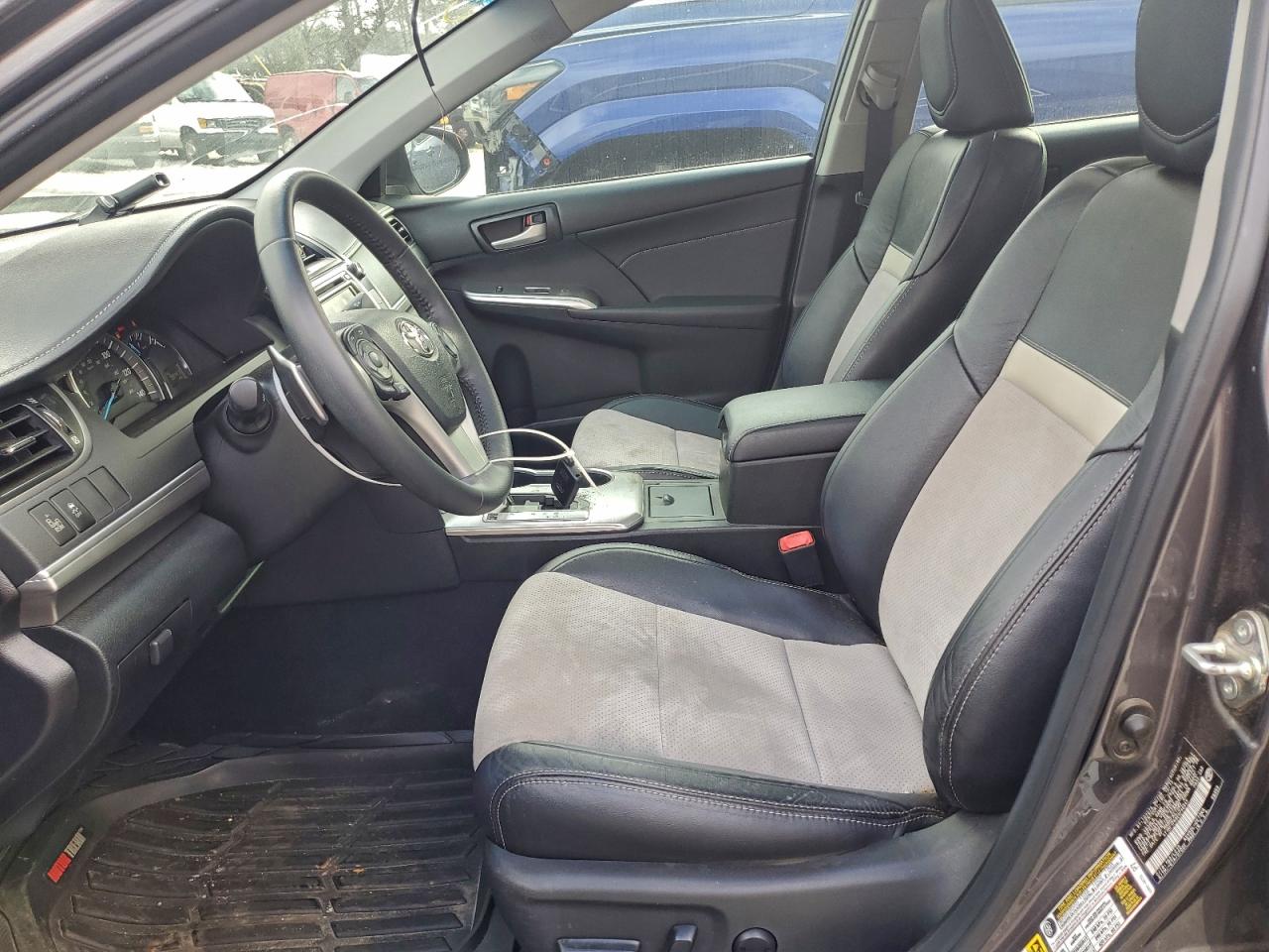 2014 TOYOTA CAMRY L photo 7