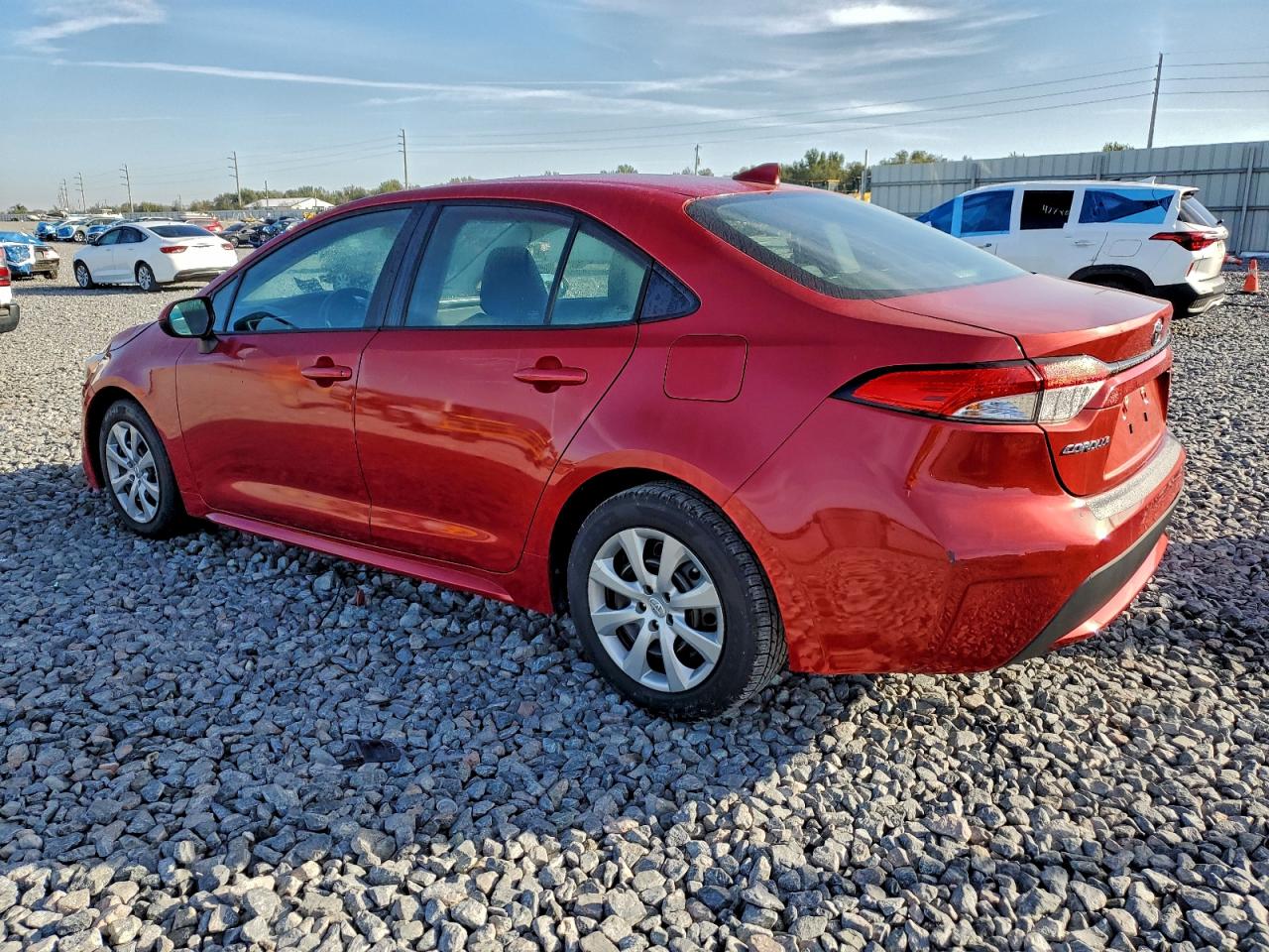 2021 TOYOTA COROLLA LE photo 2