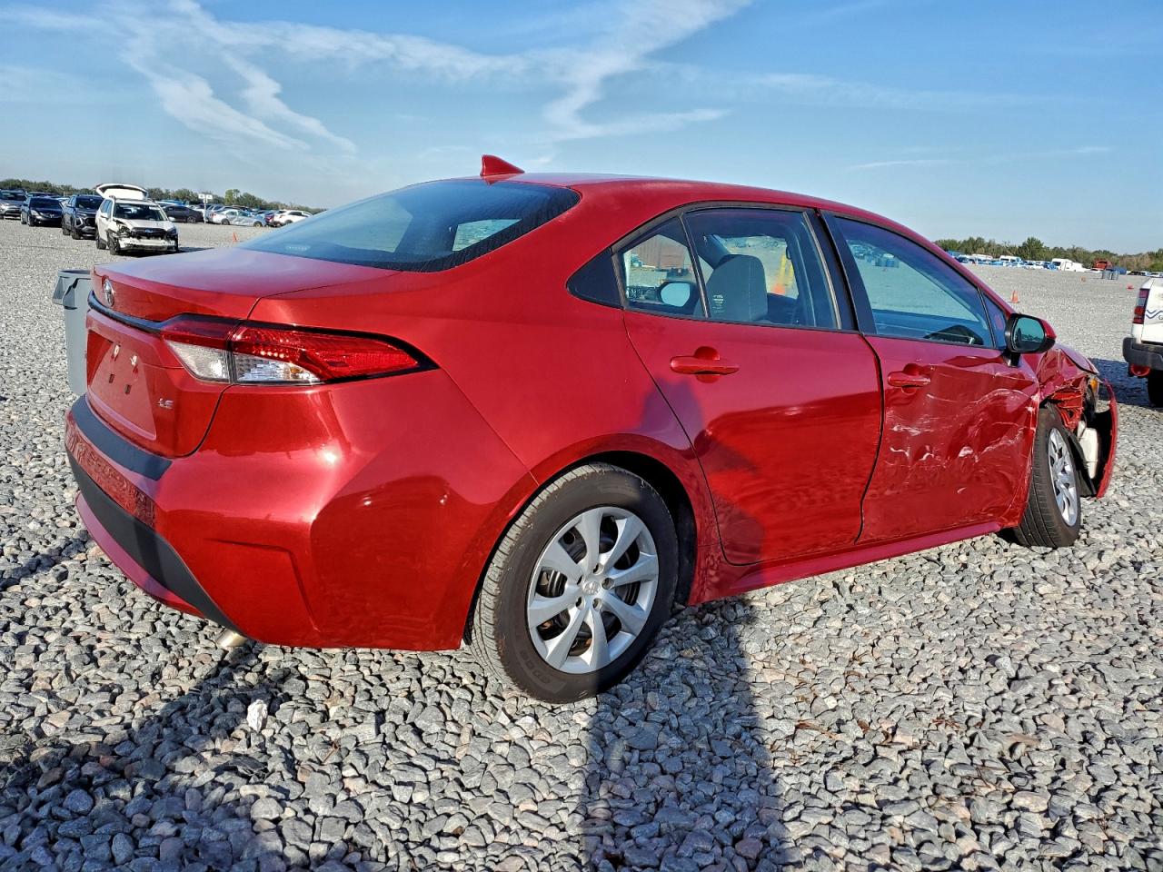 2021 TOYOTA COROLLA LE photo 3