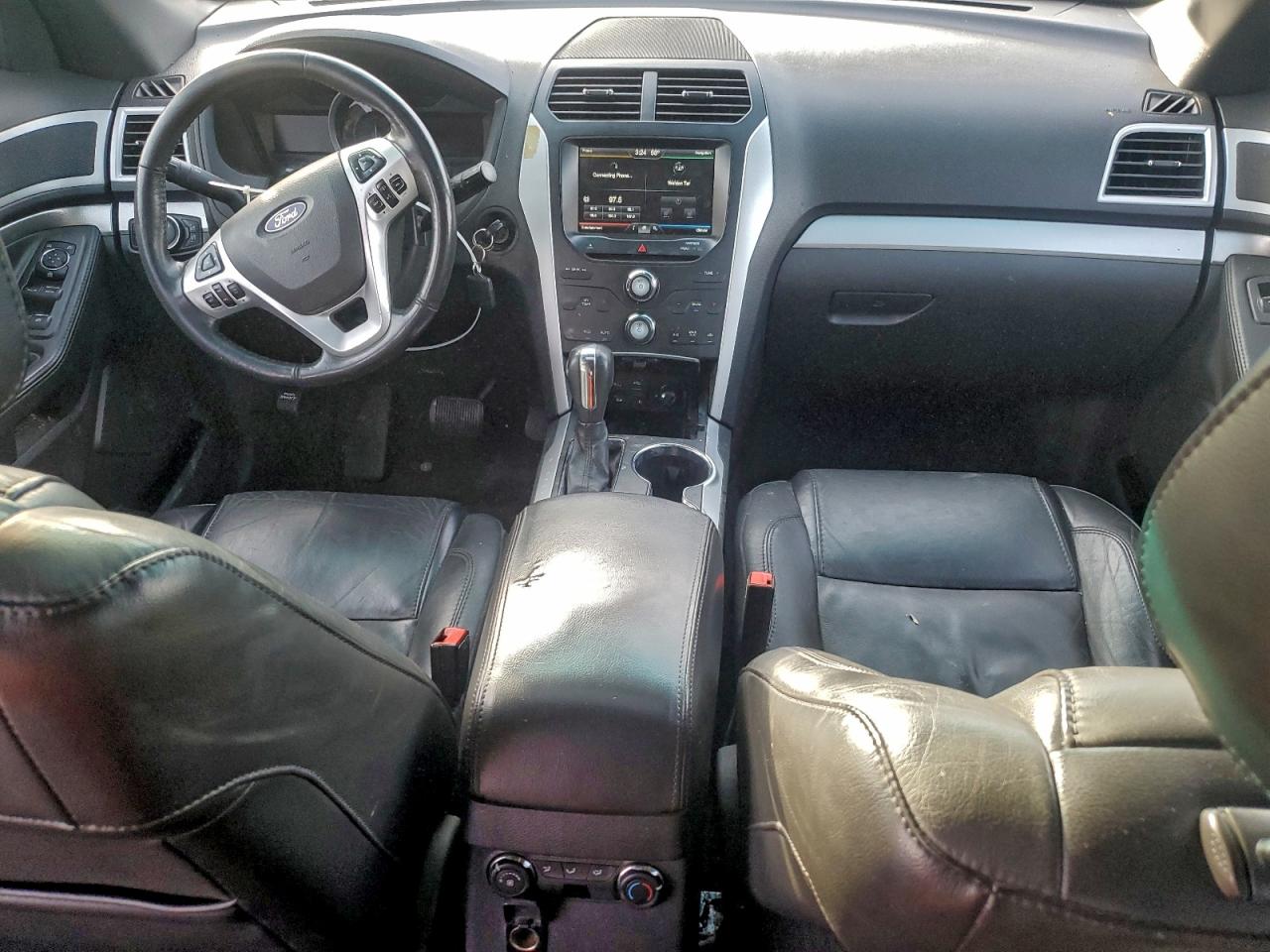 2015 FORD EXPLORER XLT photo 8