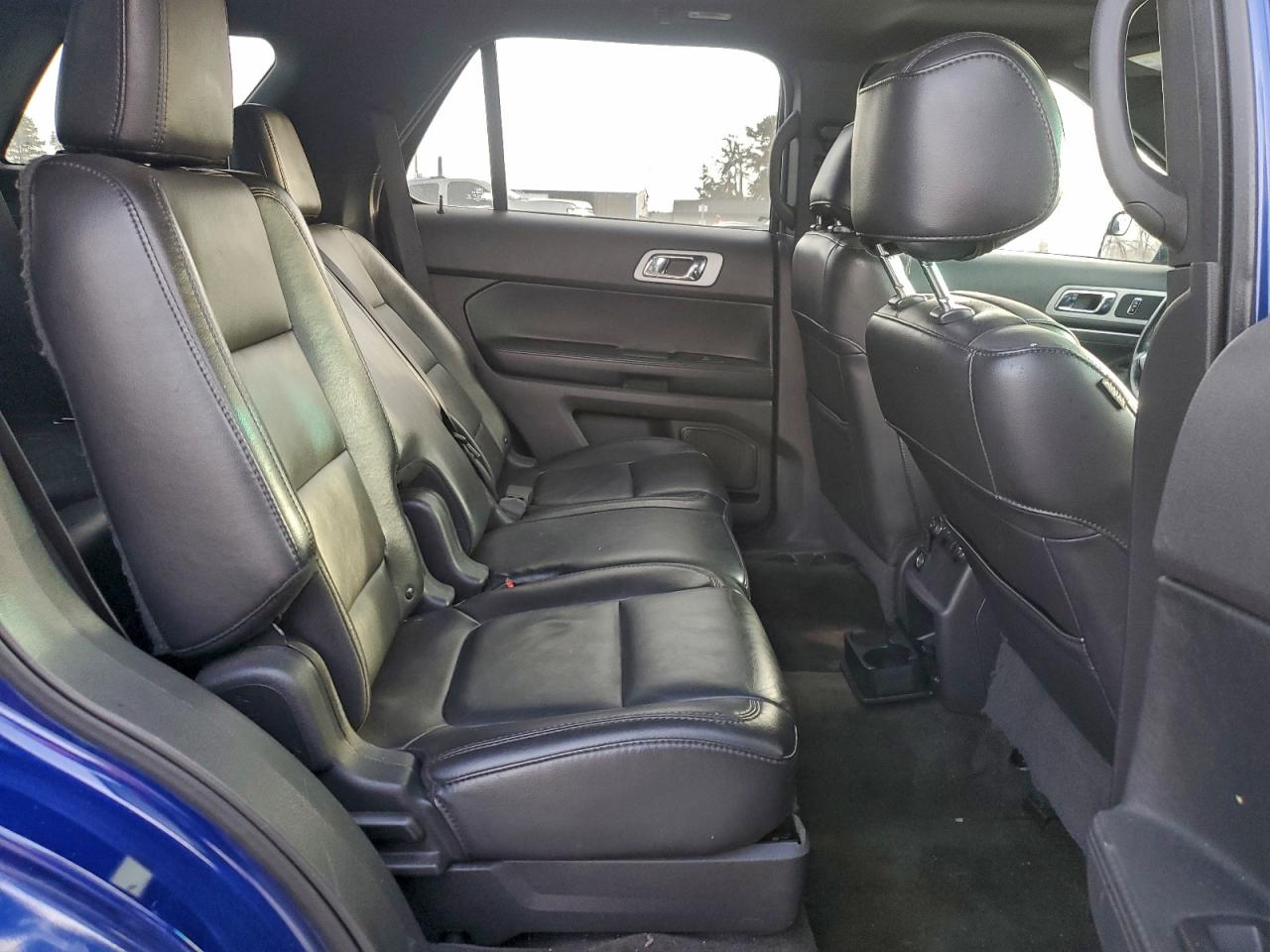 2015 FORD EXPLORER XLT photo 11