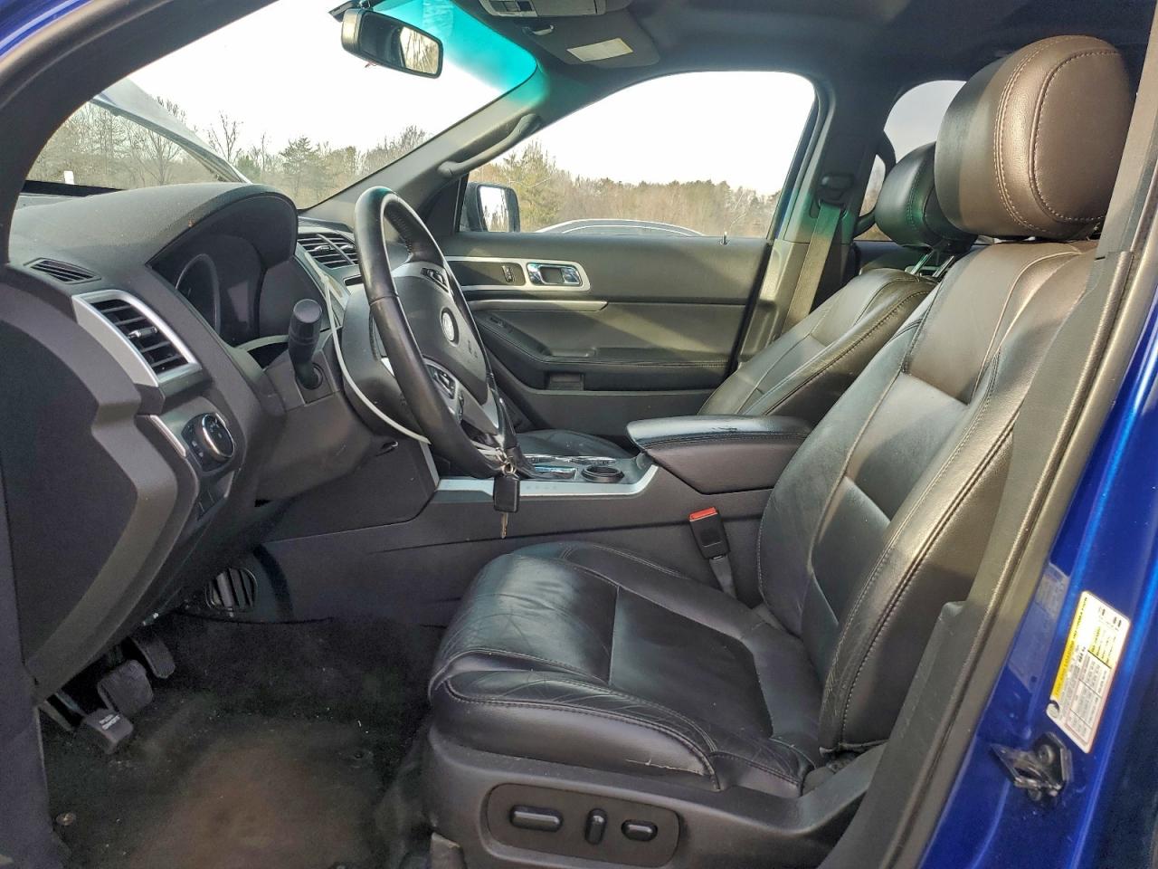 2015 FORD EXPLORER XLT photo 7