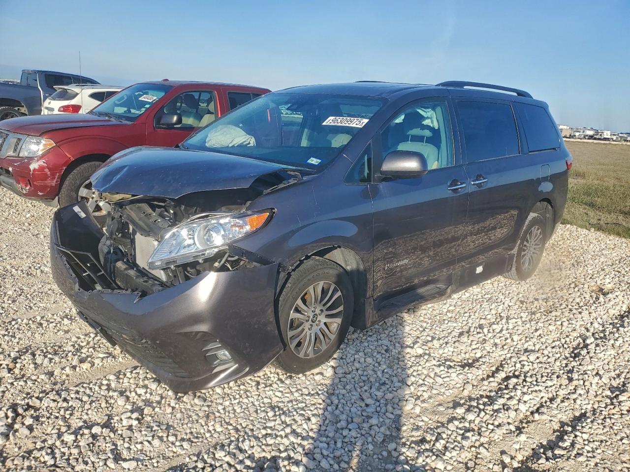 2020 TOYOTA SIENNA