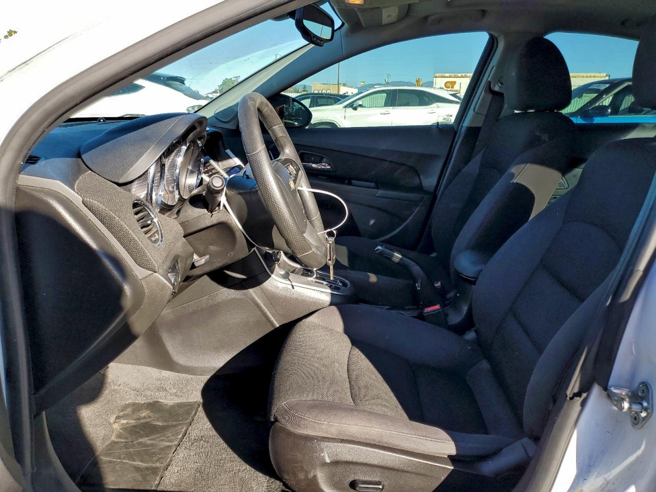2015 CHEVROLET CRUZE LT photo 7