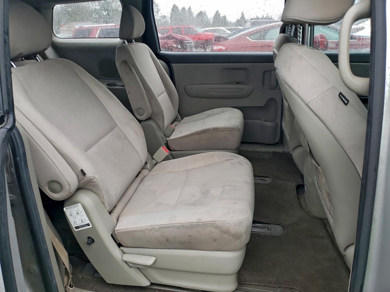 2016 KIA SEDONA L photo 11