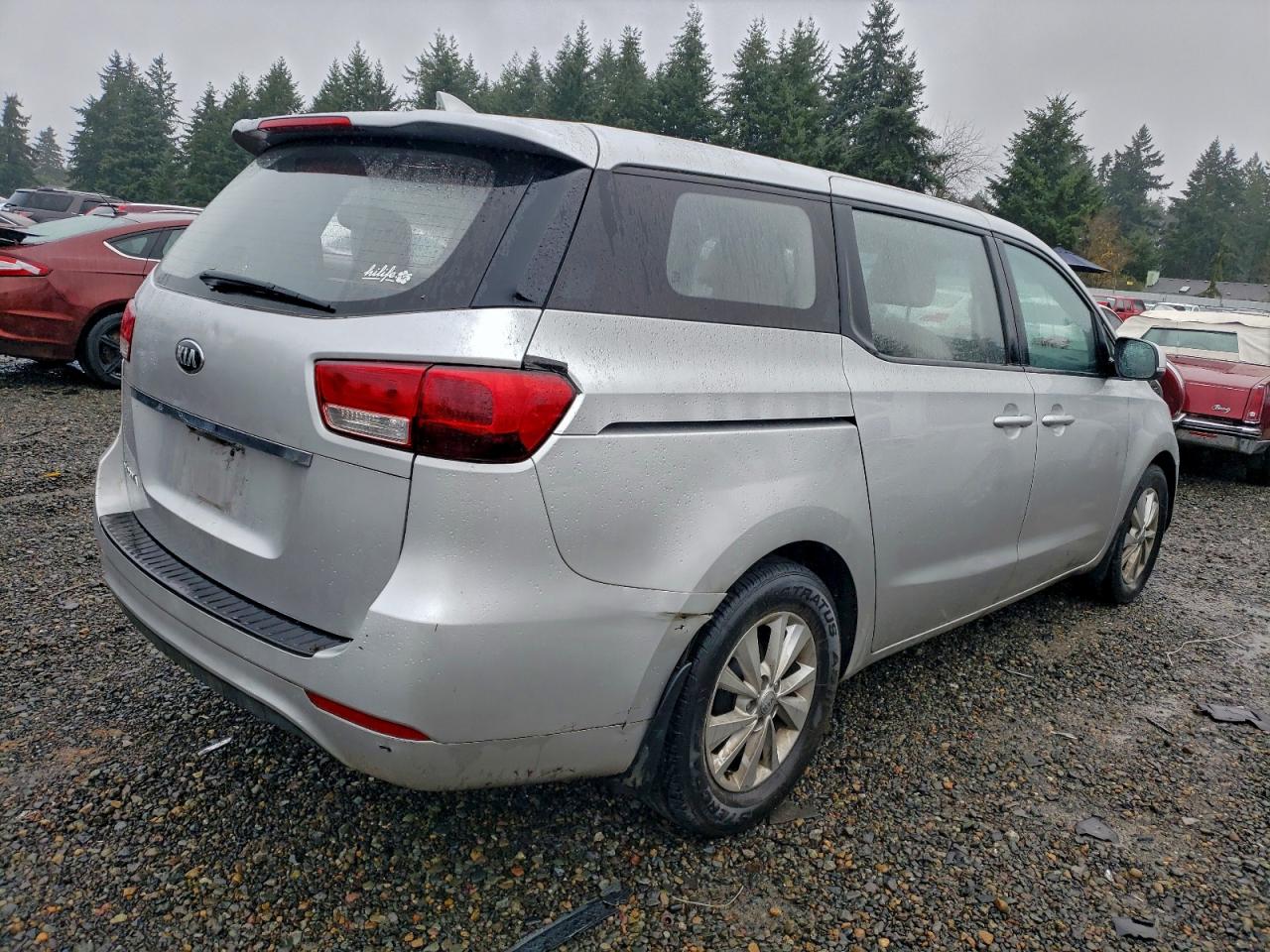2016 KIA SEDONA L photo 3