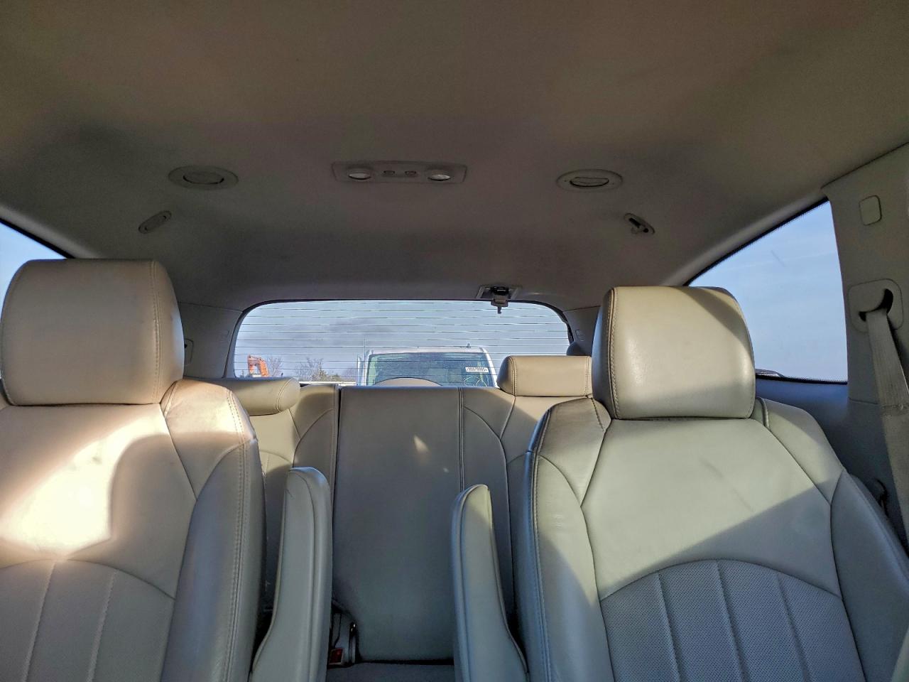 2011 BUICK ENCLAVE CXL photo 10