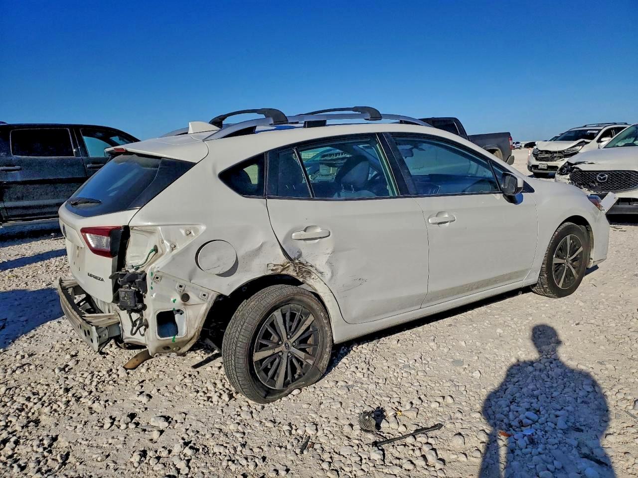 2019 SUBARU IMPREZA PREMIUM photo 3
