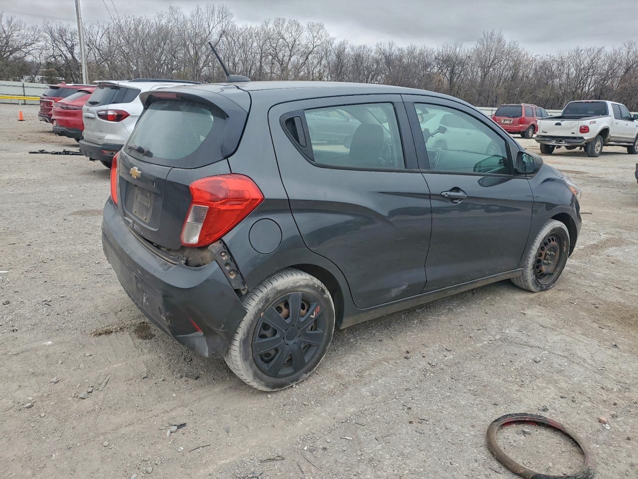 2019 CHEVROLET SPARK LS photo 3