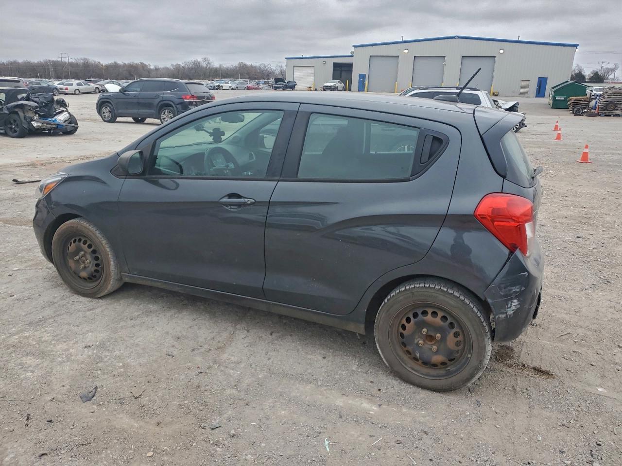 2019 CHEVROLET SPARK LS photo 2