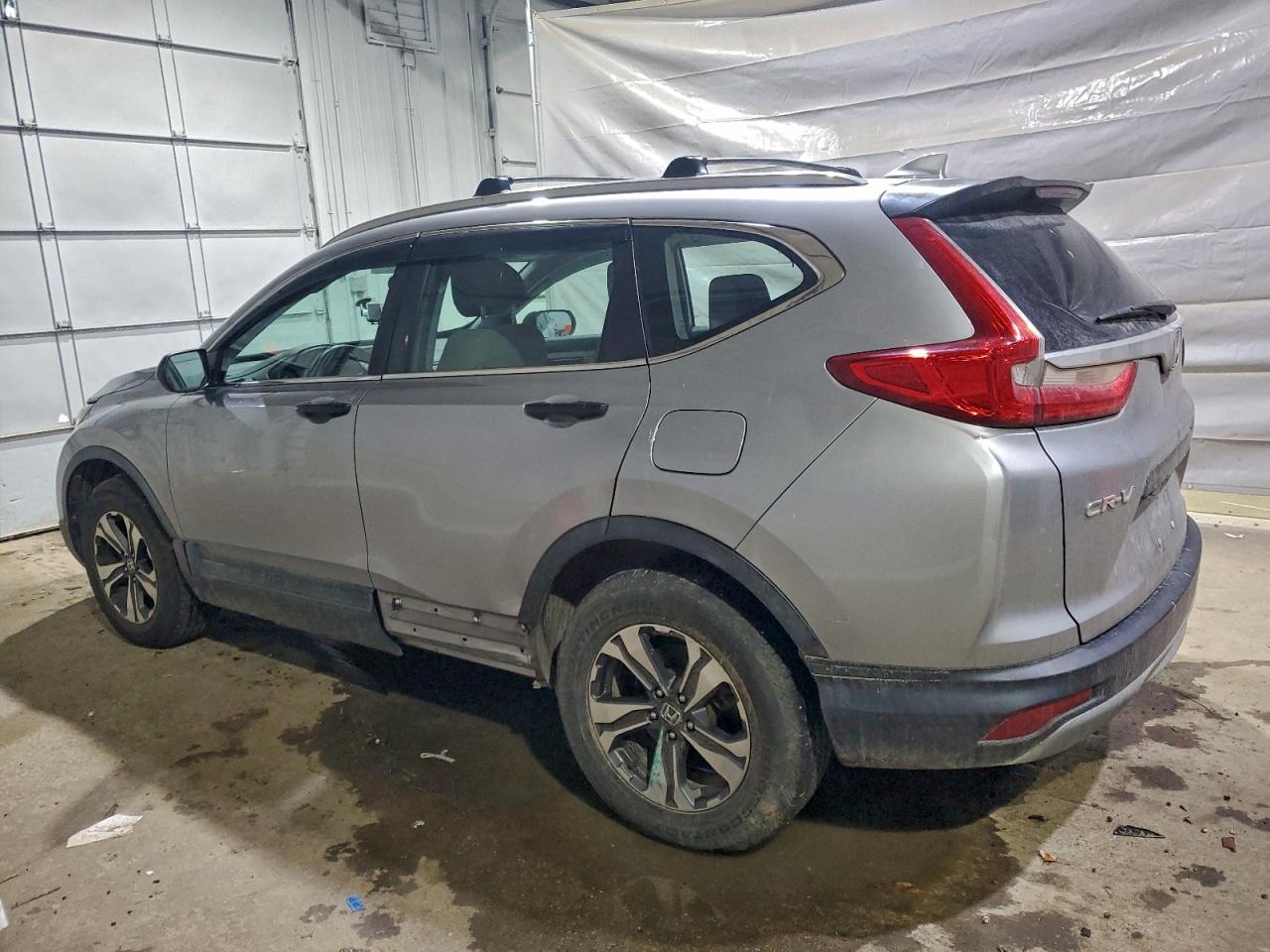 2018 HONDA CR-V LX photo 3