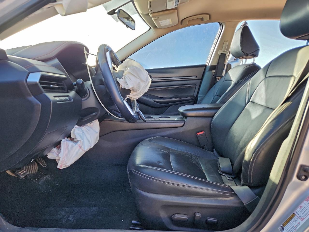 2019 NISSAN ALTIMA 2.5 SR photo 13