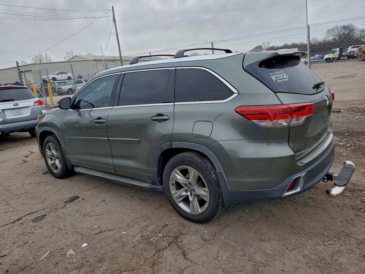2019 TOYOTA HIGHLANDER LIMITED photo 3