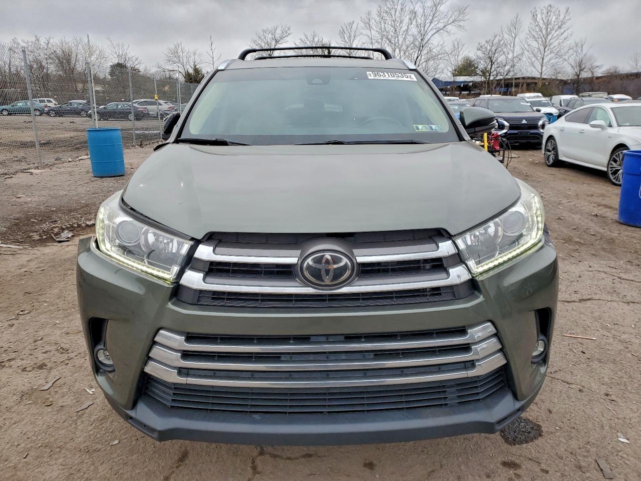 2019 TOYOTA HIGHLANDER LIMITED photo 9