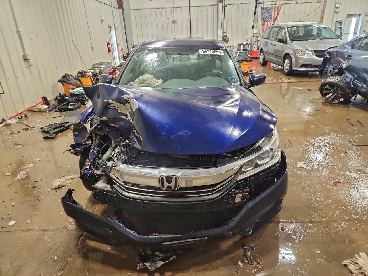 2016 HONDA ACCORD LX photo 13