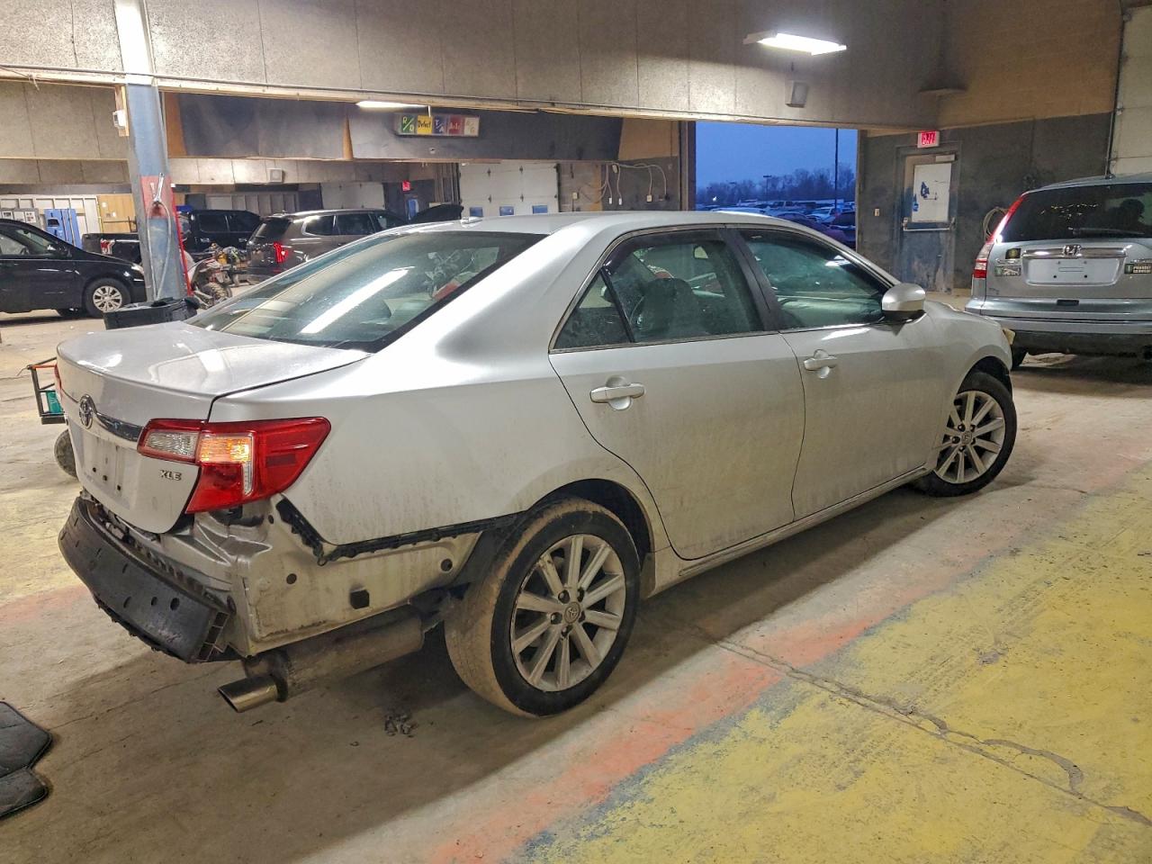 2013 TOYOTA CAMRY L photo 7
