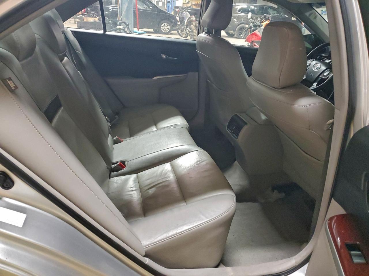 2013 TOYOTA CAMRY L photo 28