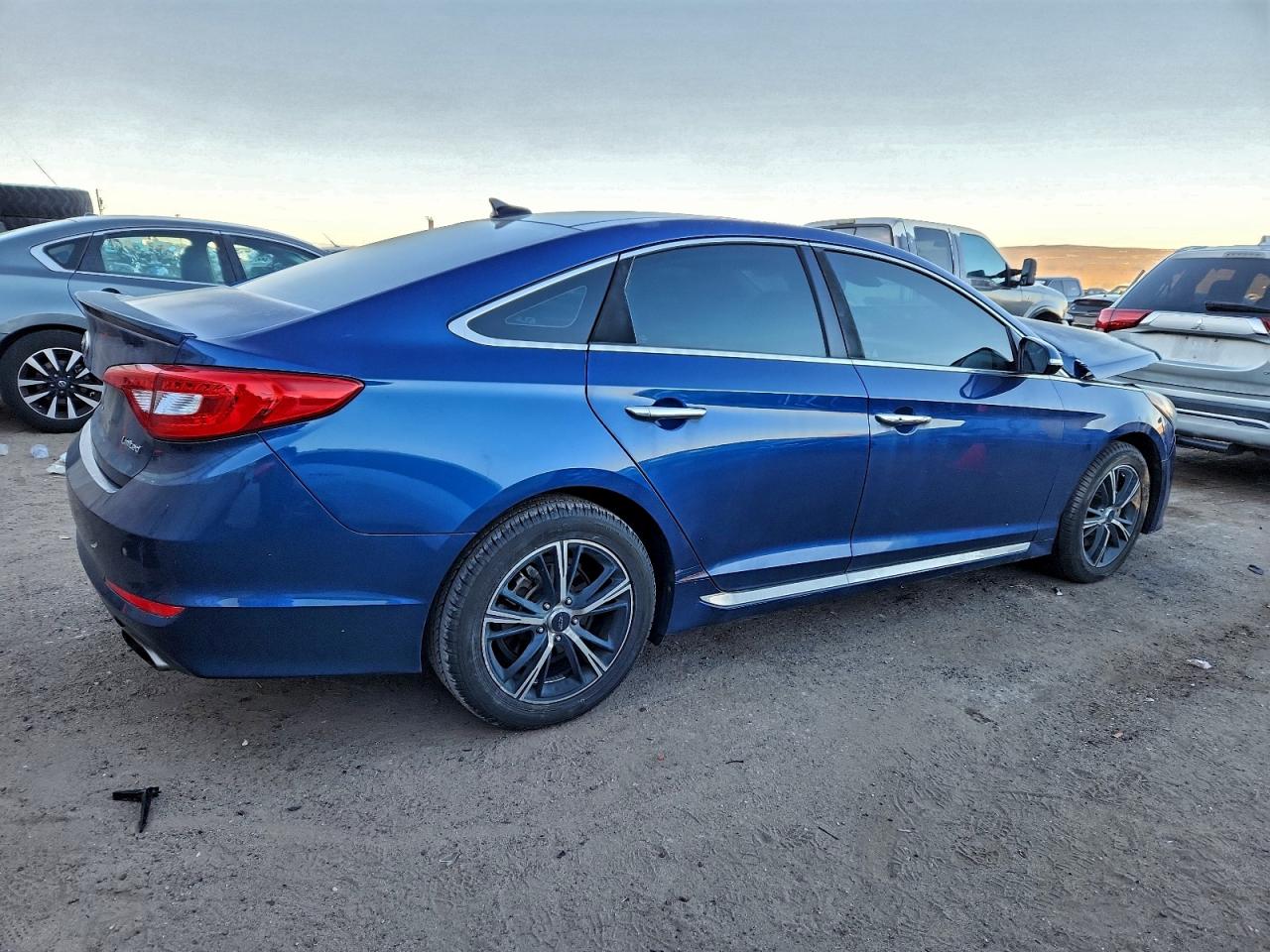 2015 HYUNDAI SONATA SPORT photo 3