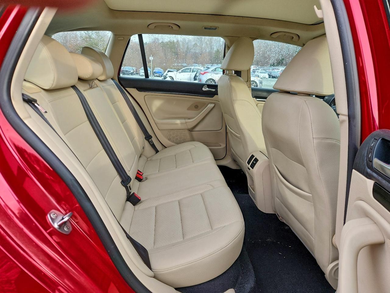 2011 VOLKSWAGEN JETTA S photo 31