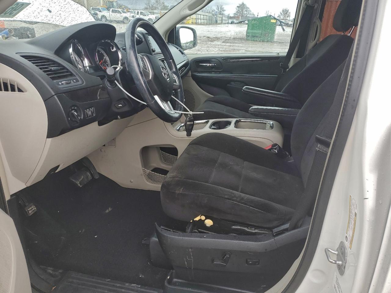 2013 DODGE GRAND CARAVAN CREW photo 13