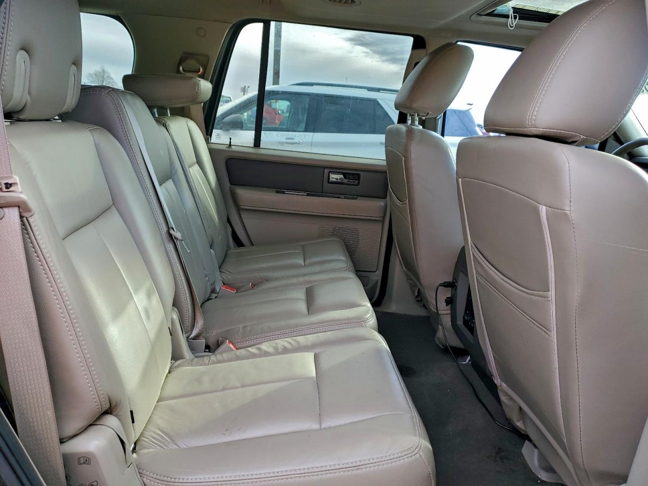 2010 FORD EXPEDITION XLT photo 11