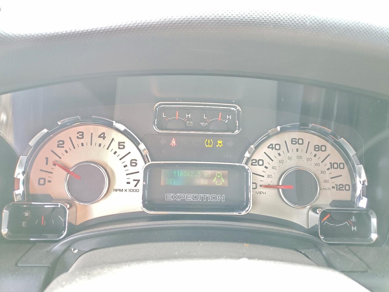2010 FORD EXPEDITION XLT photo 9