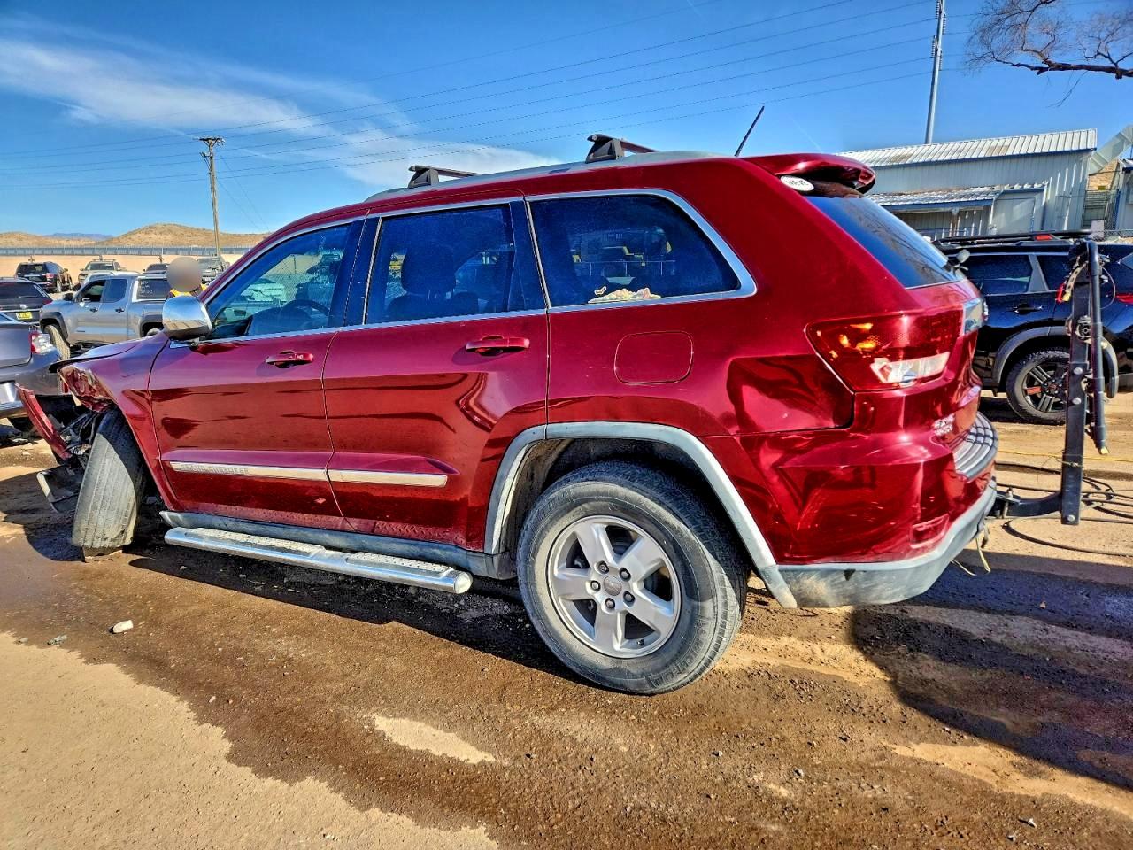 2012 JEEP GRAND CHEROKEE LAREDO photo 2