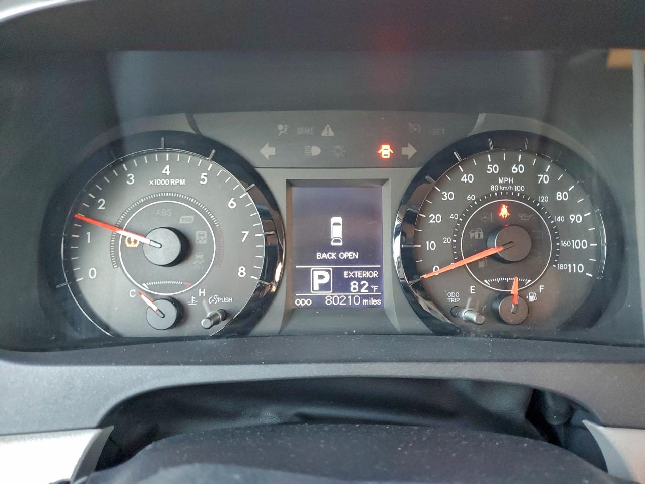 2015 TOYOTA SIENNA photo 9