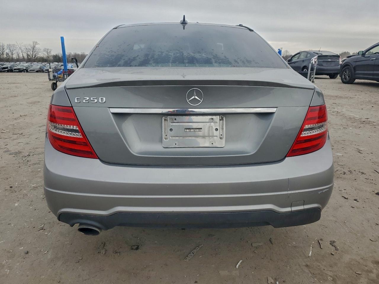 2014 MERCEDES-BENZ C 250 photo 6