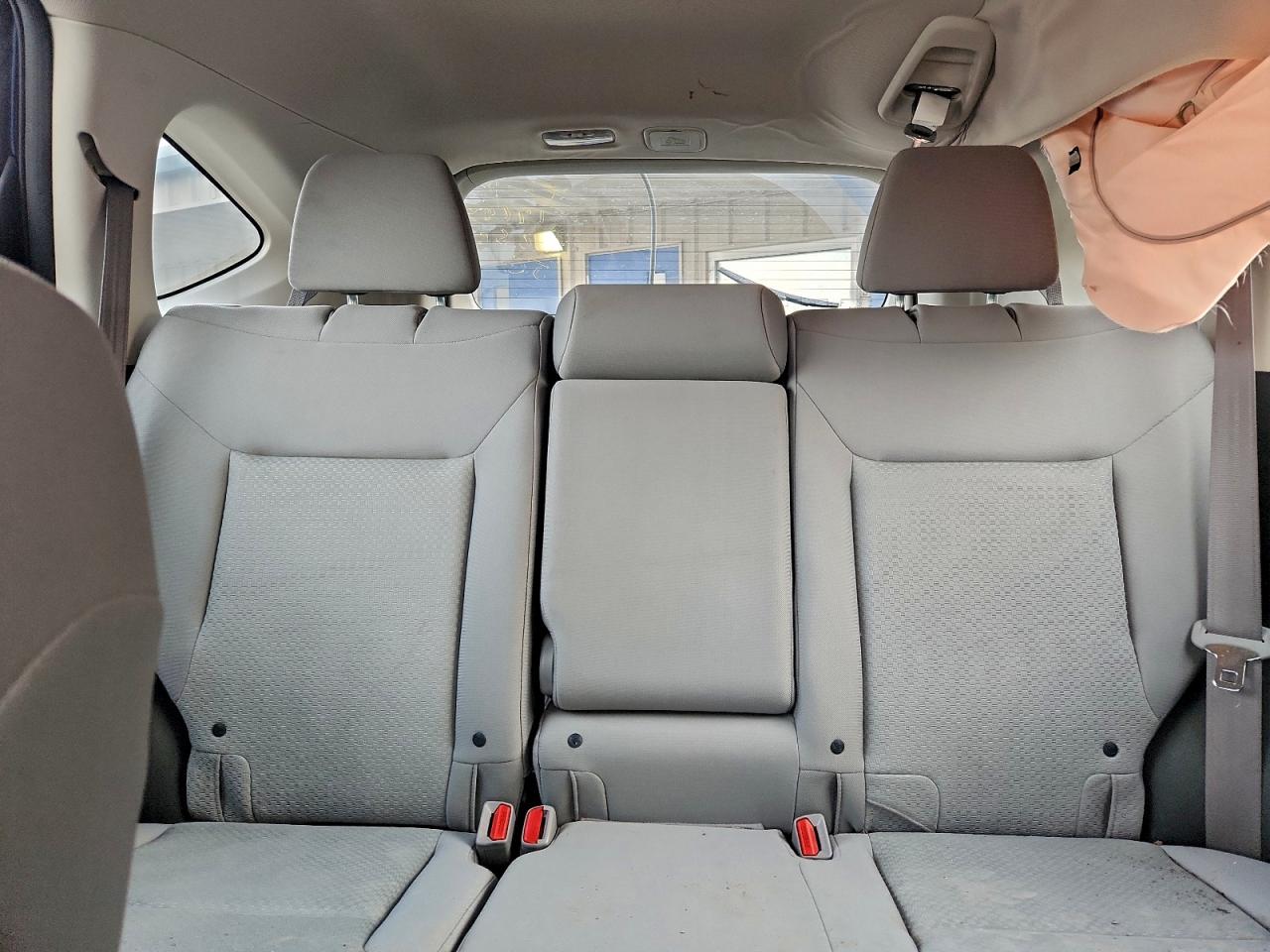 2015 HONDA CR-V LX photo 10
