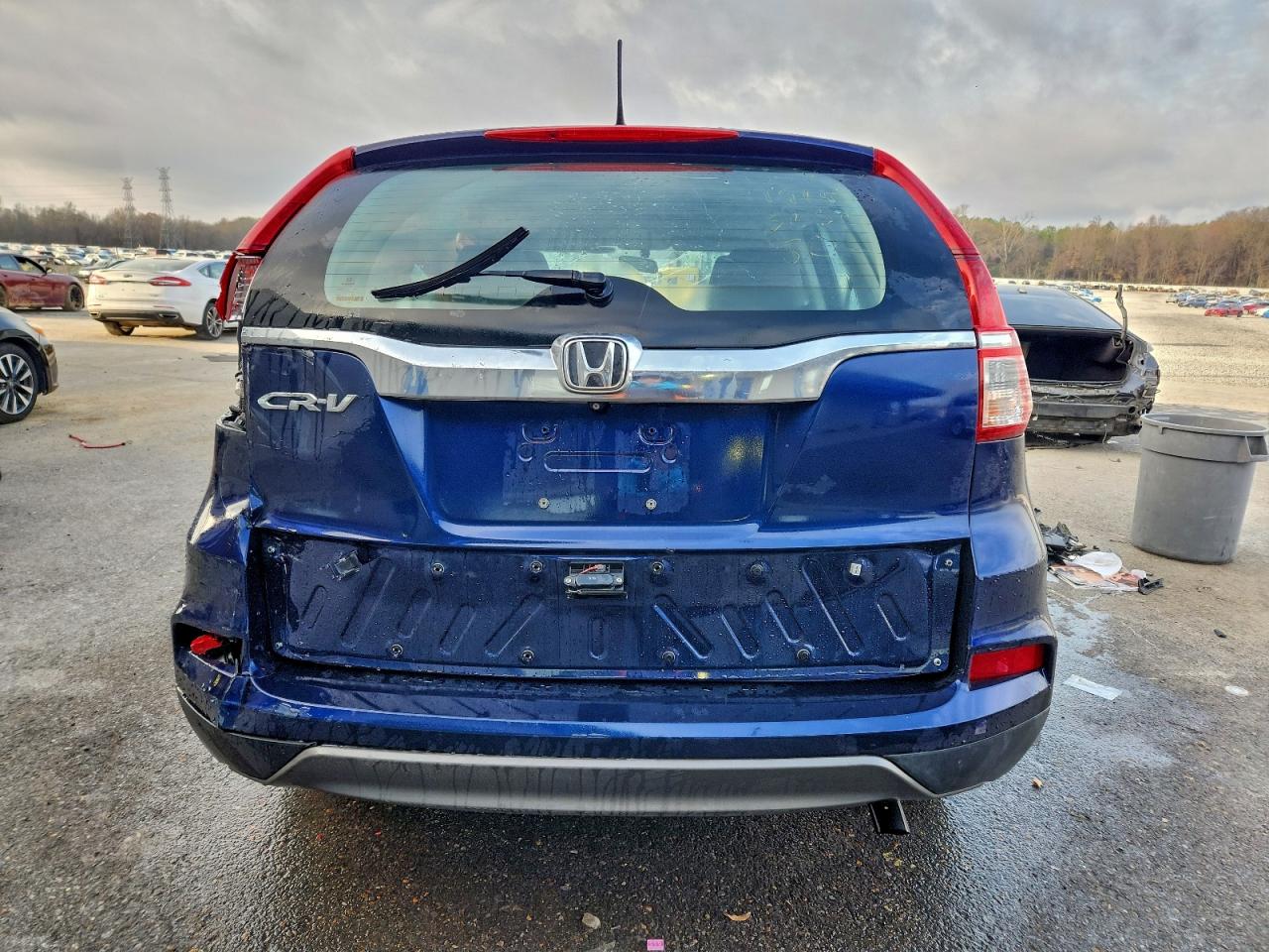2015 HONDA CR-V LX photo 6