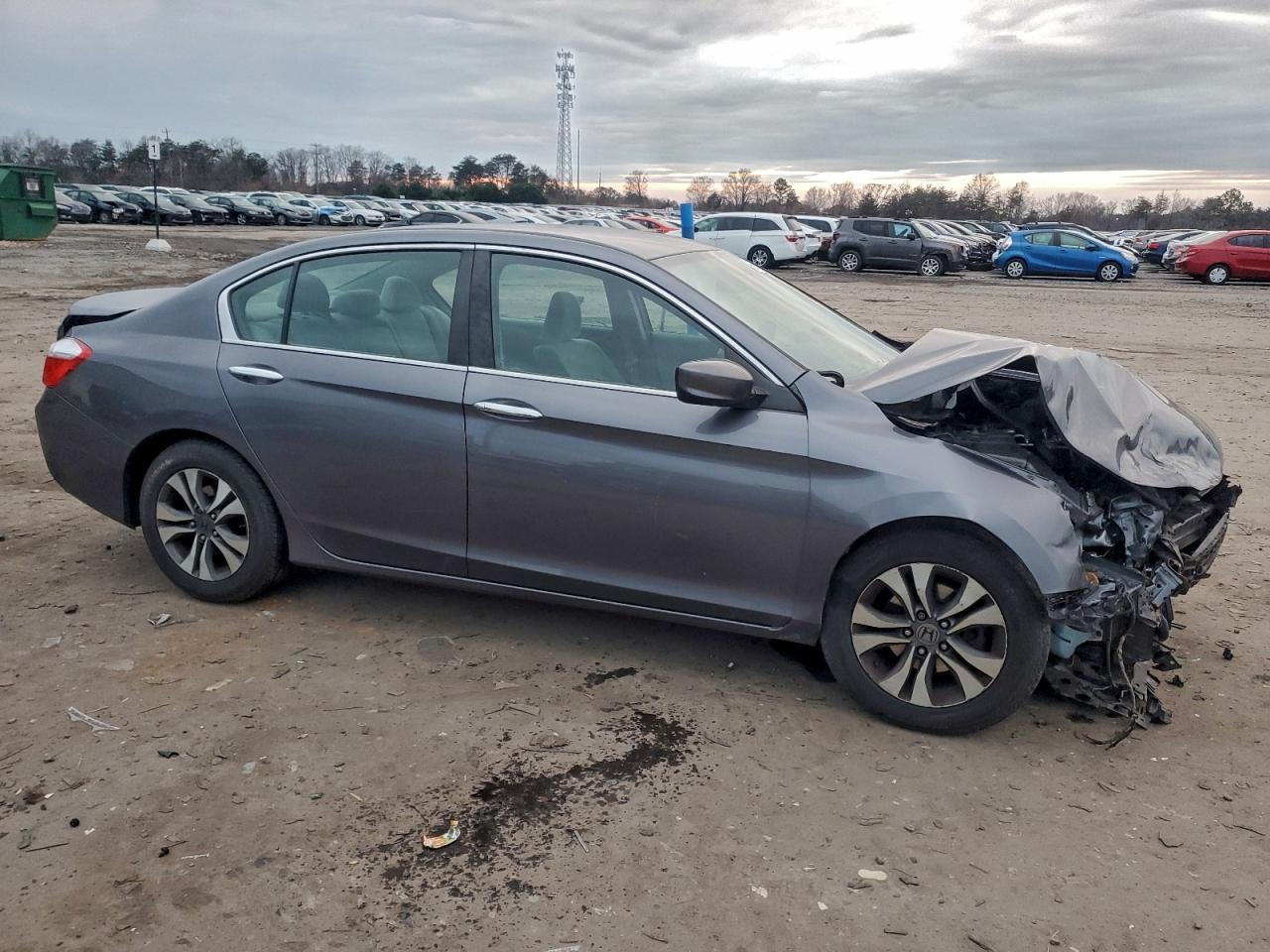 2013 HONDA ACCORD LX photo 4