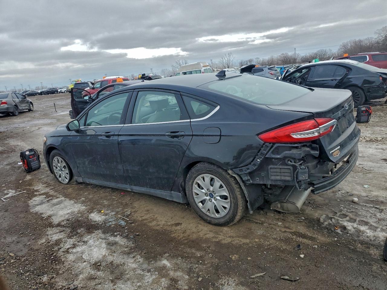 2020 FORD FUSION S photo 3