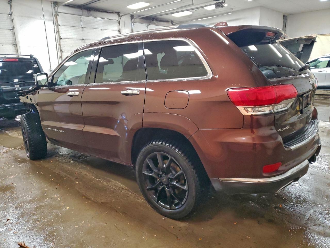 2014 JEEP GRAND CHEROKEE SUMMIT photo 2