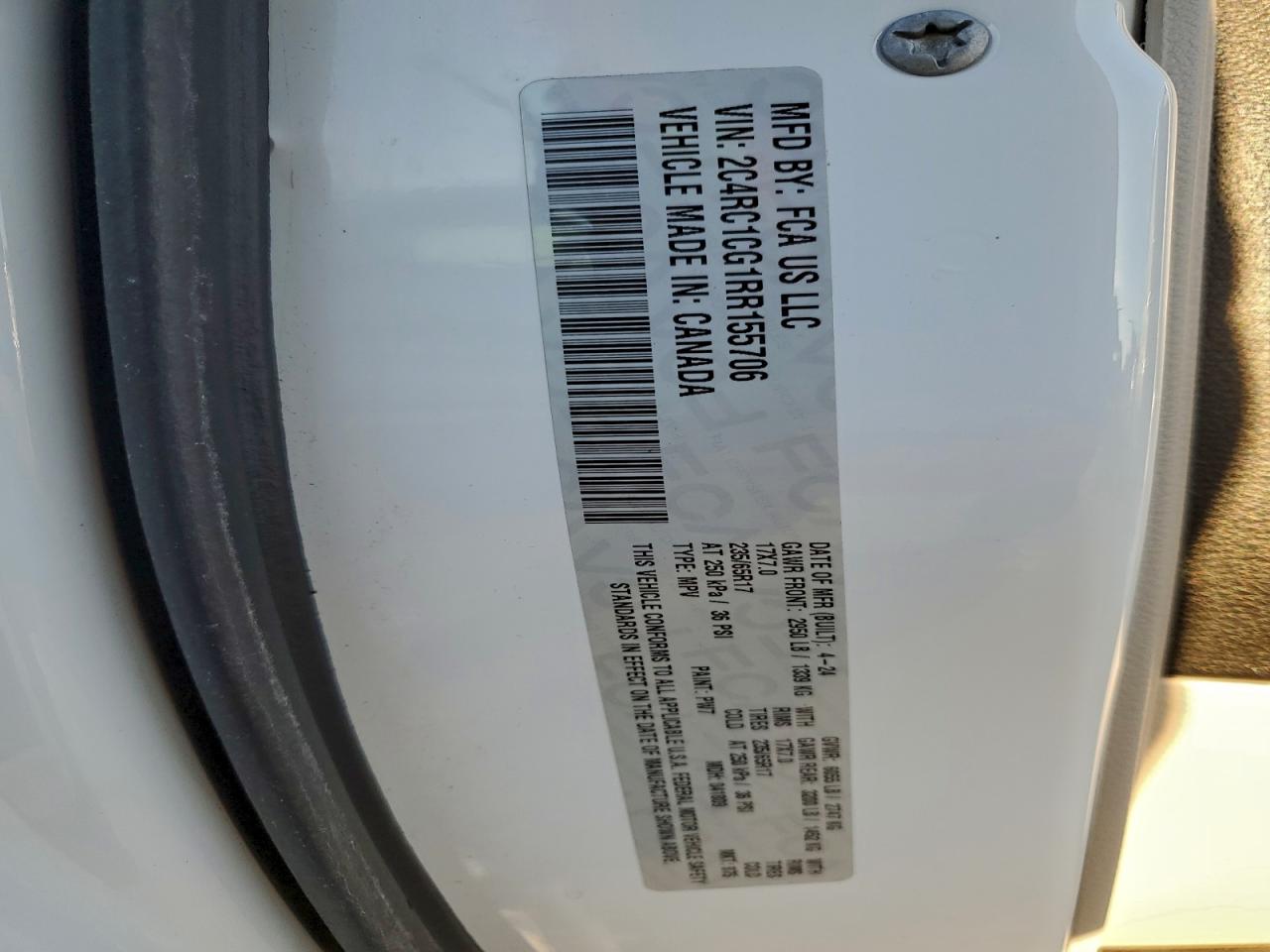 2024 CHRYSLER VOYAGER LX photo 25