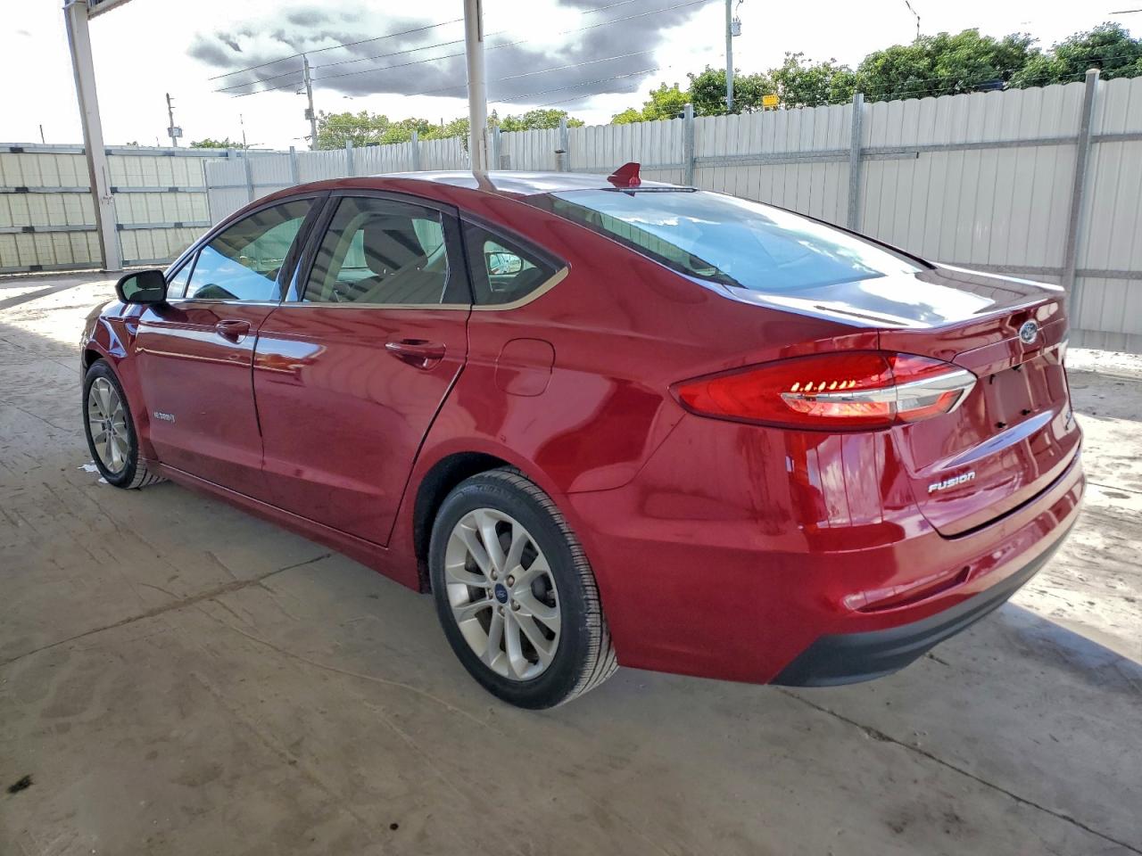 2019 FORD FUSION SE photo 3
