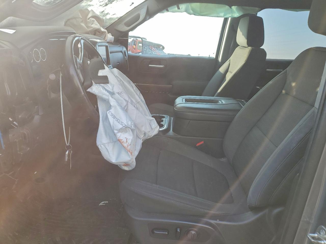 2021 CHEVROLET SILVERADO K1500 RST photo 7