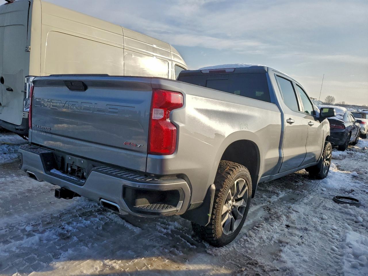2021 CHEVROLET SILVERADO K1500 RST photo 3