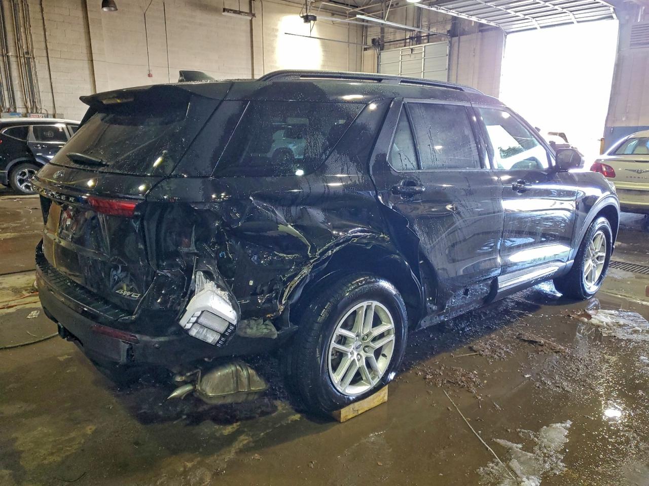 2025 FORD EXPLORER ACTIVE photo 3