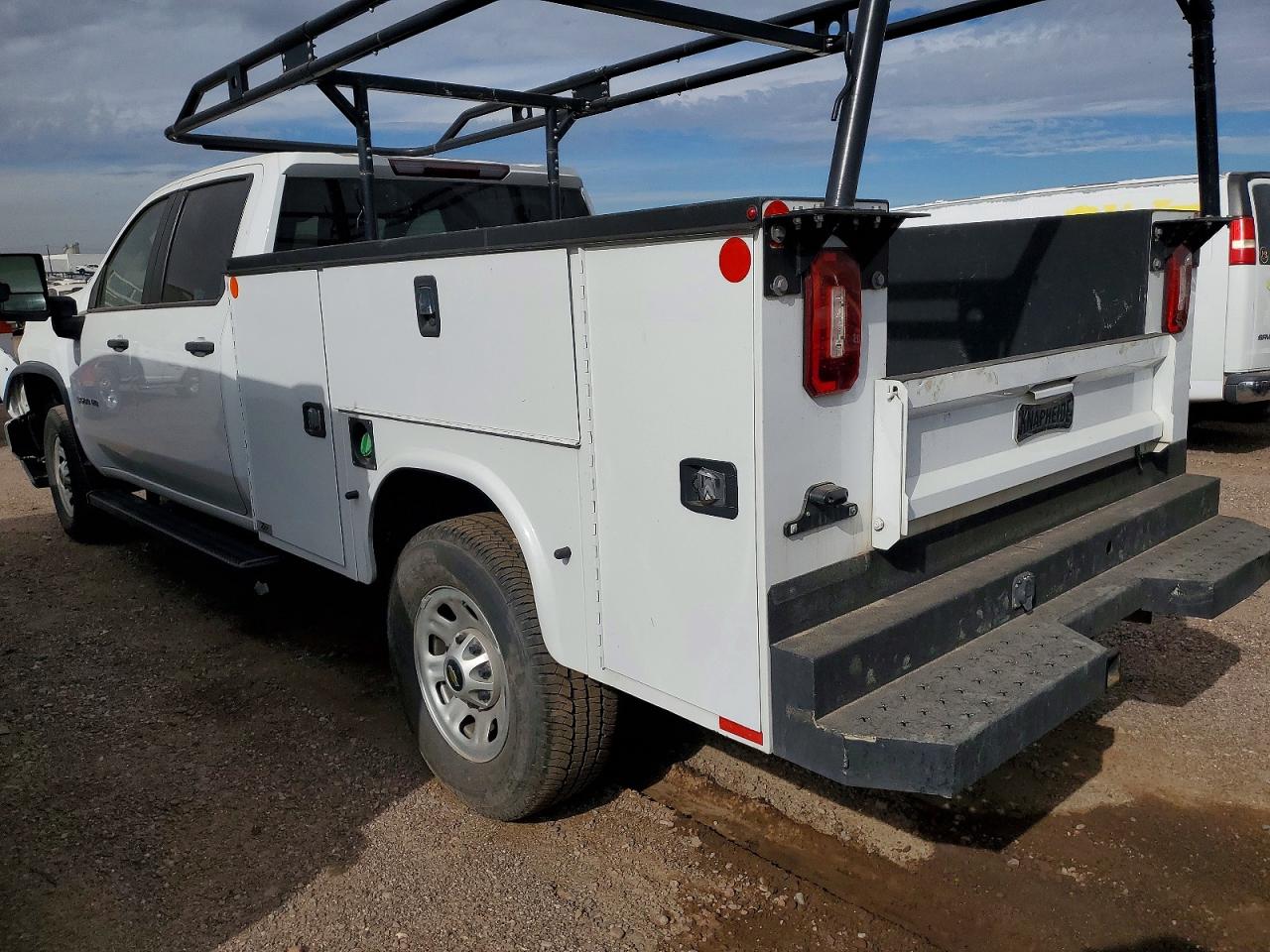 2023 CHEVROLET SILVERADO UTILITY / SERVICE TRUCK photo 2