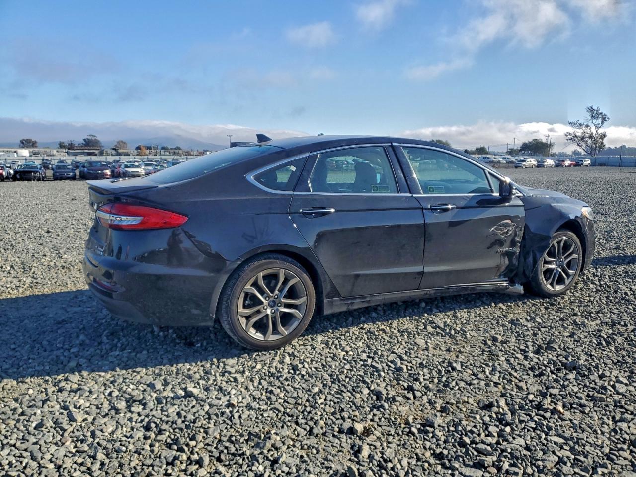 2019 FORD FUSION TITANIUM photo 3