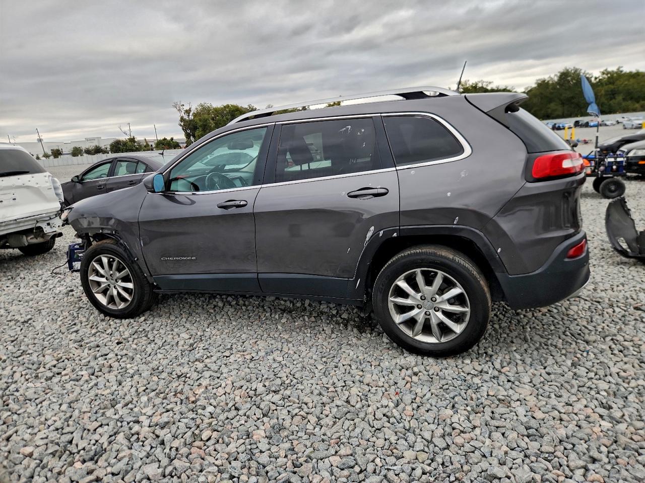 2018 JEEP CHEROKEE LIMITED photo 2