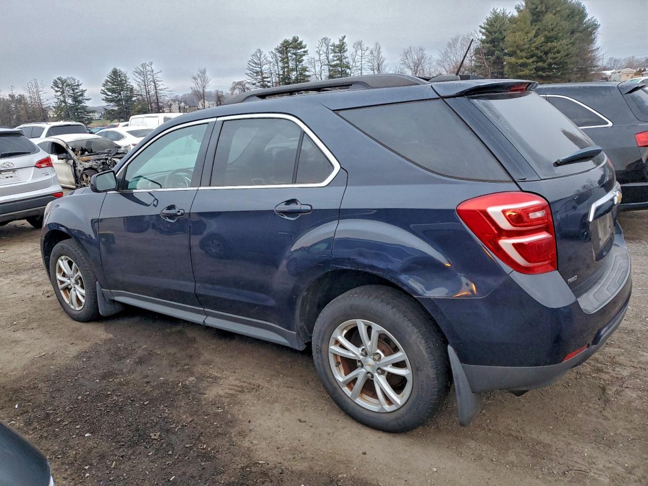 2016 CHEVROLET EQUINOX LT photo 4