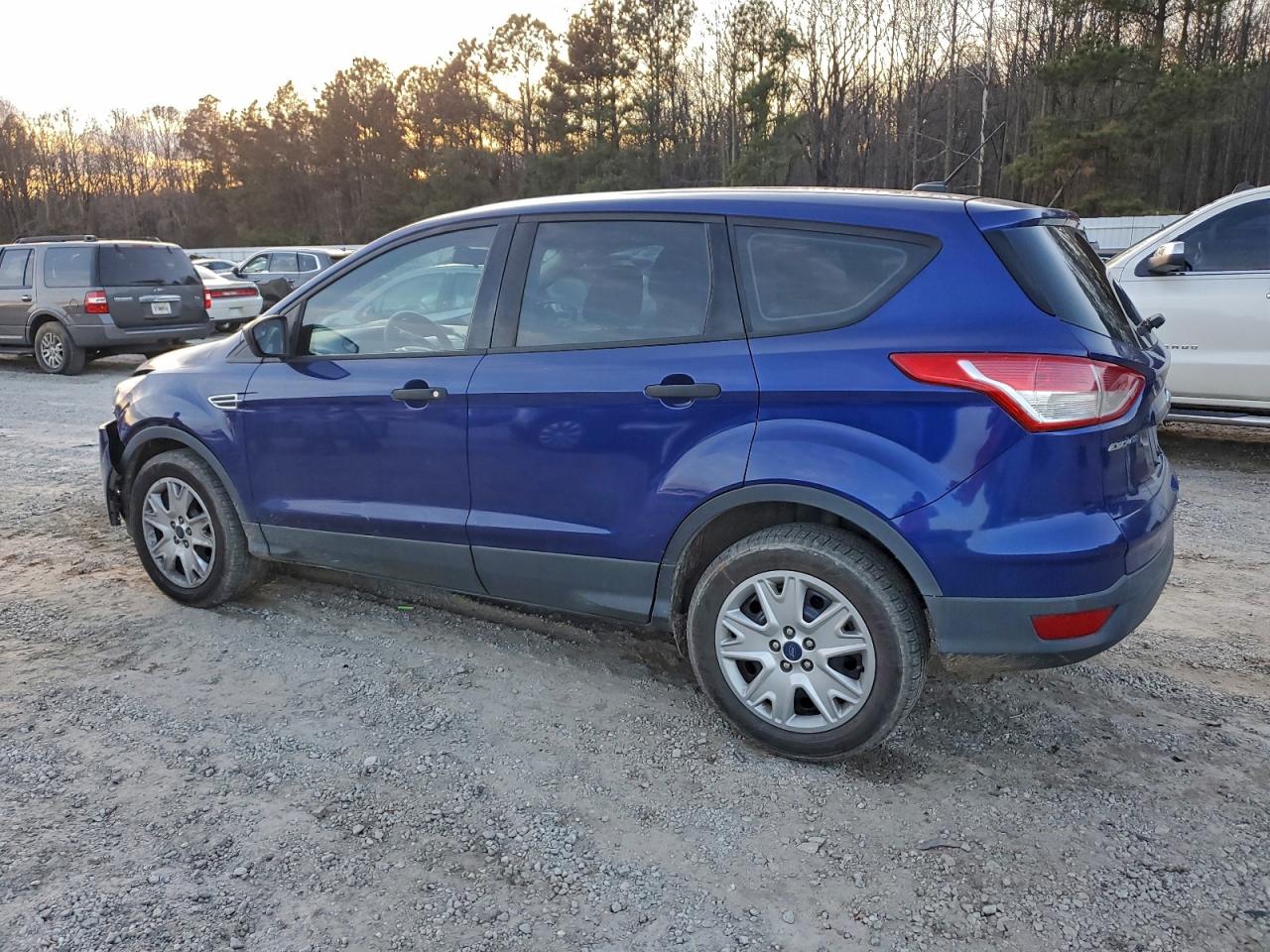 2013 FORD ESCAPE S photo 2